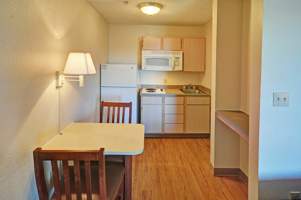 Intown Suites Extended Stay Dallas Tx - Гарленд Экстерьер фото