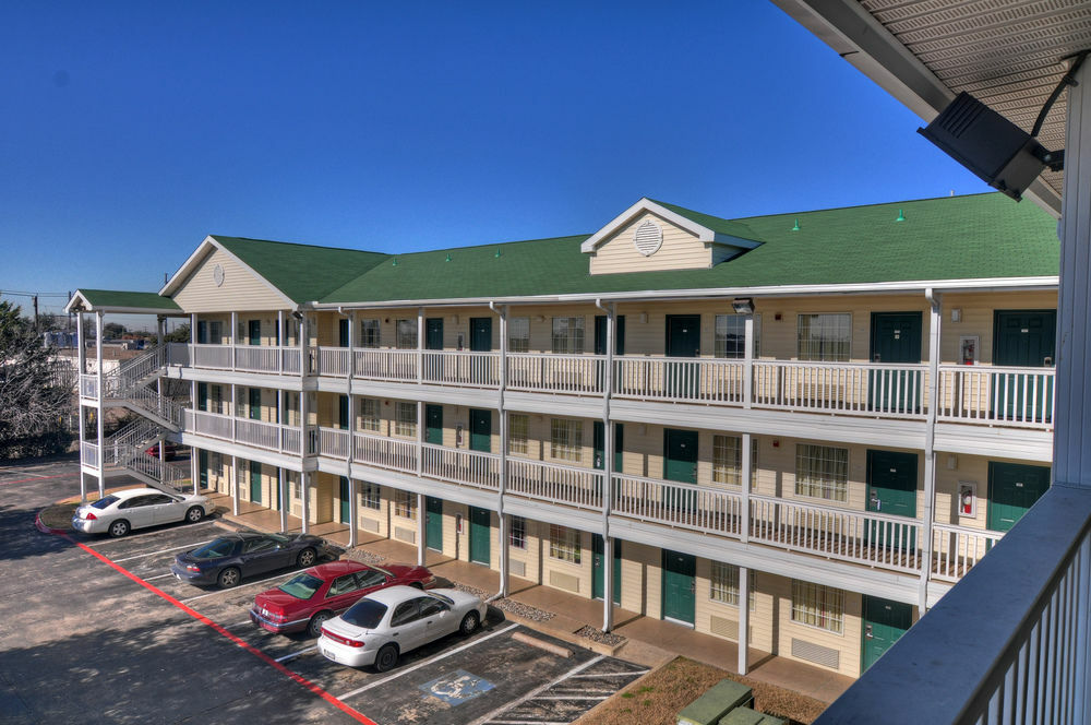 Intown Suites Extended Stay Dallas Tx - Гарленд Экстерьер фото